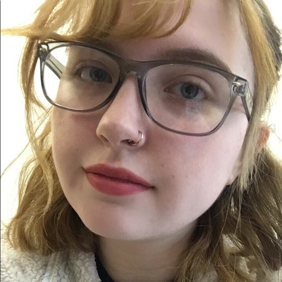 Meet your Posher, Michaela - Picture 1 of 1